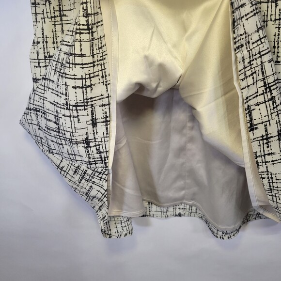 A|X Armani Exchange cream black abstract lined flared skirt size 2 NWOT - Picture 4 of 12
